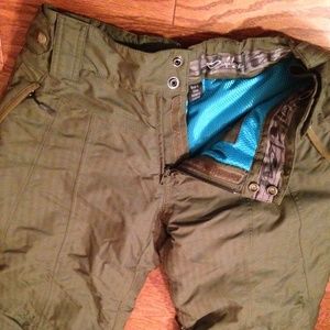 oakley insulated snowboarding pants small womens